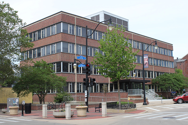 Exterior of Turner Student Services Building